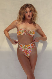 Theo Bikini Bottom - Ikebana