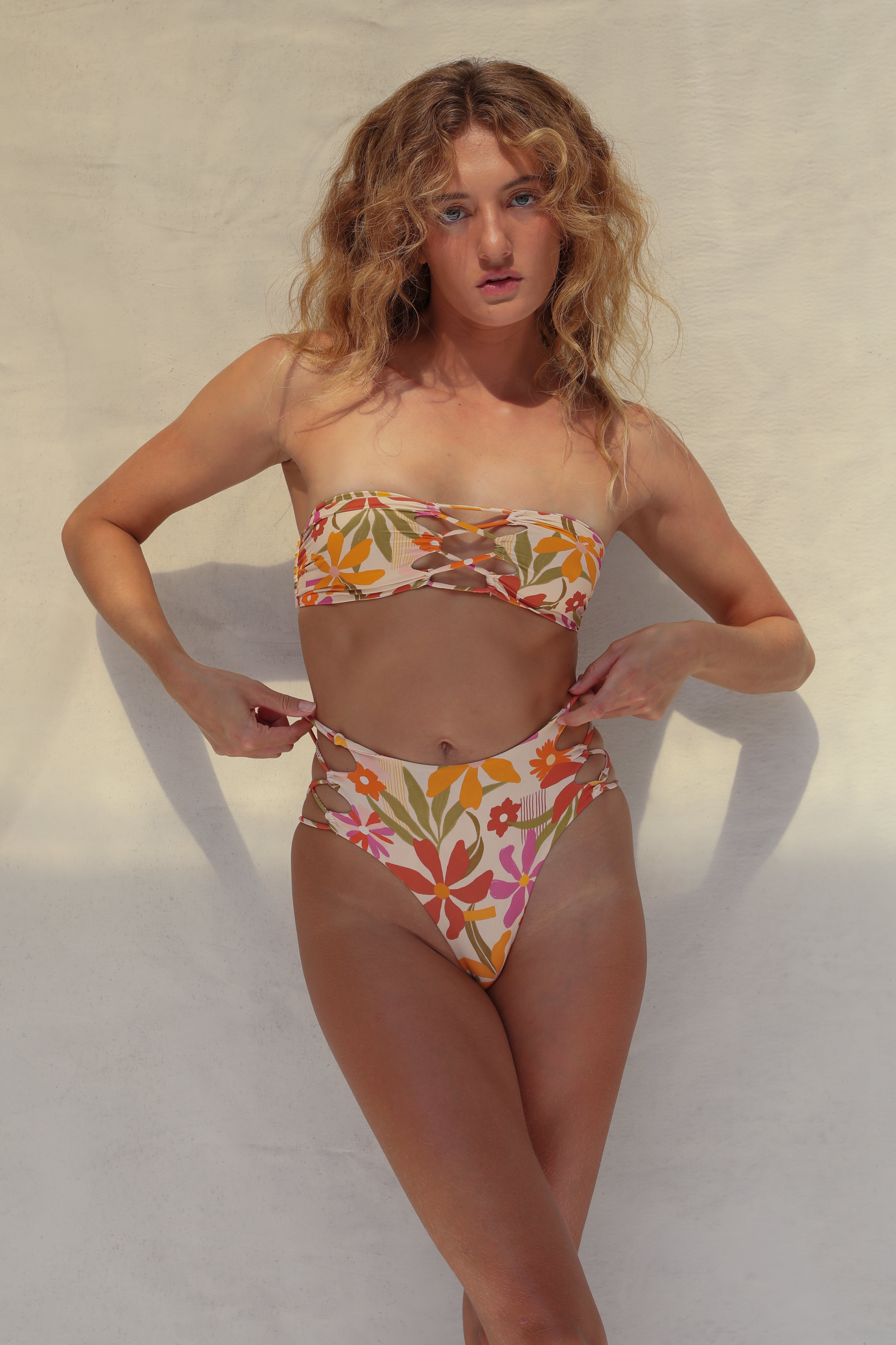 Theo Bikini Bottom - Ikebana