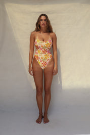 Surya One Piece - Ikebana