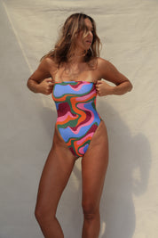 Paola One Piece - Volcano