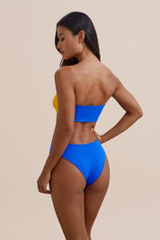 Ecom Image Model wears Lele Knot Bikini and Zola Bottom in Brasilia Mix
