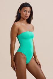 Paola One Piece - Isle