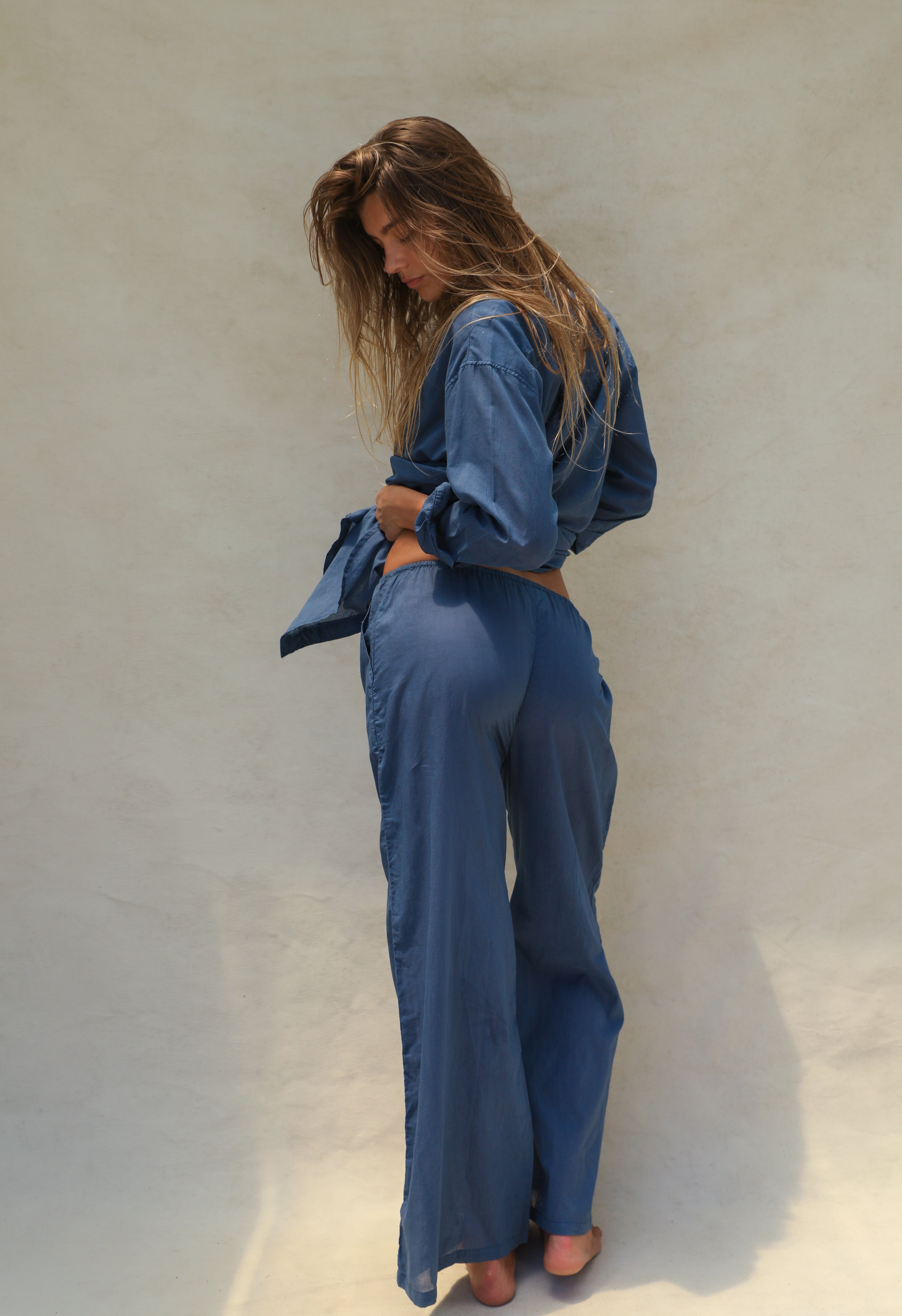 Mela Button-Up Boyfriend Shirt - Azul