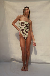 Paola One Piece - Hilo
