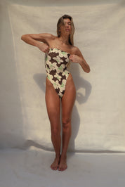 Paola One Piece - Hilo